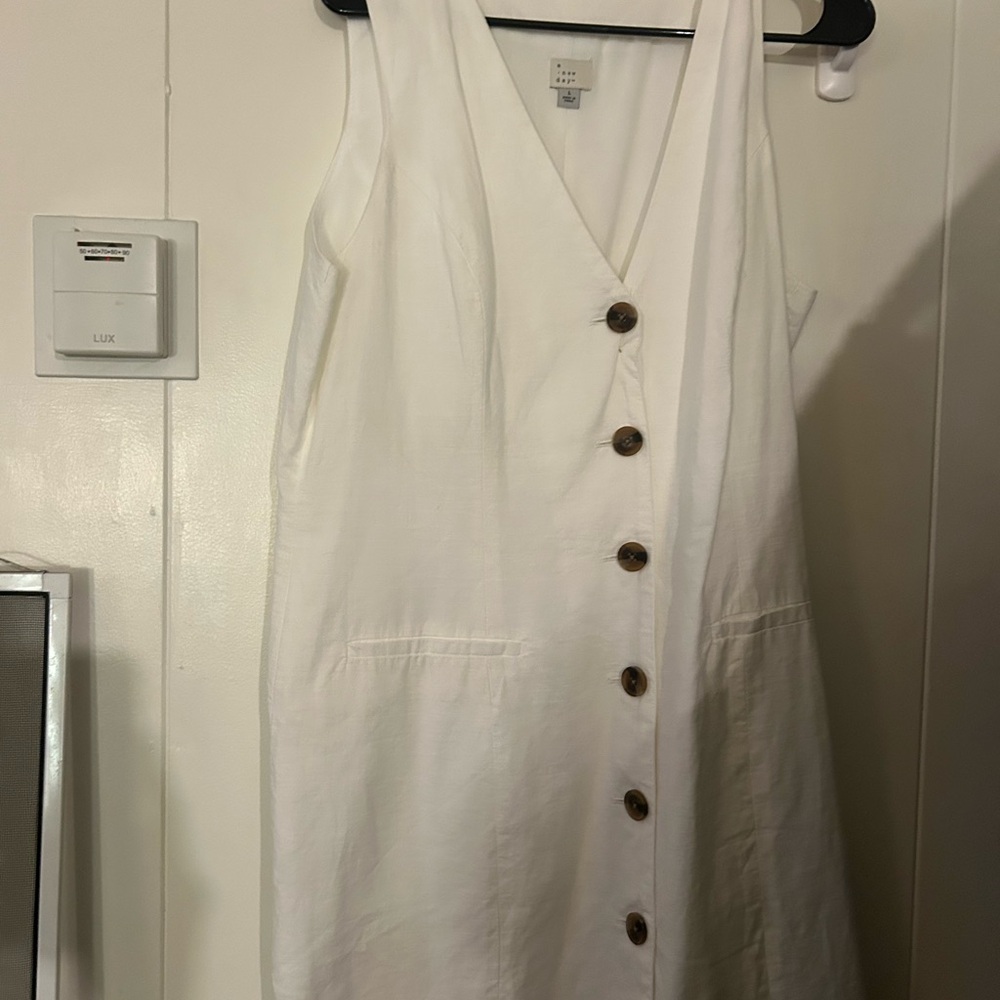 A New Day White Sleeveless Button Midi Dress